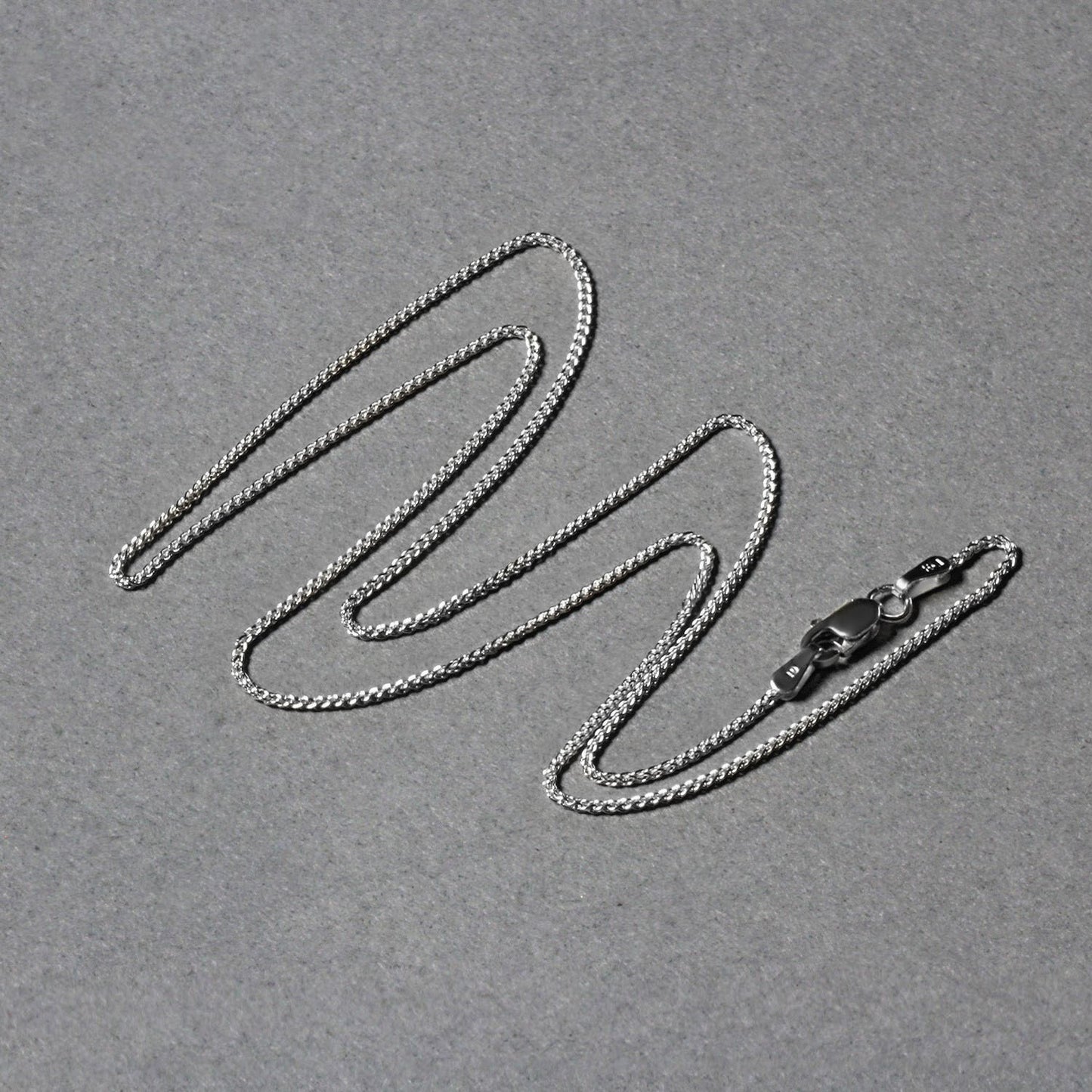 14k White Gold Round Wheat Chain (1.00 mm)